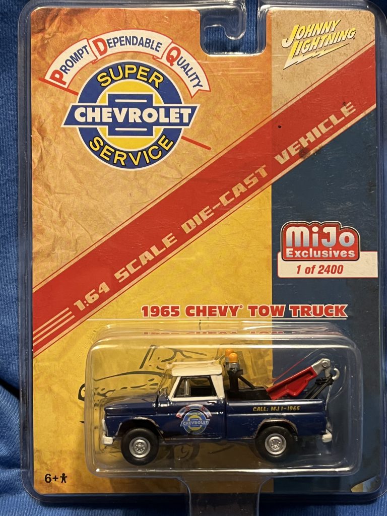 Johnny Lightning Classic Gold Toys R Us Exclusive Version A 1/768 1981